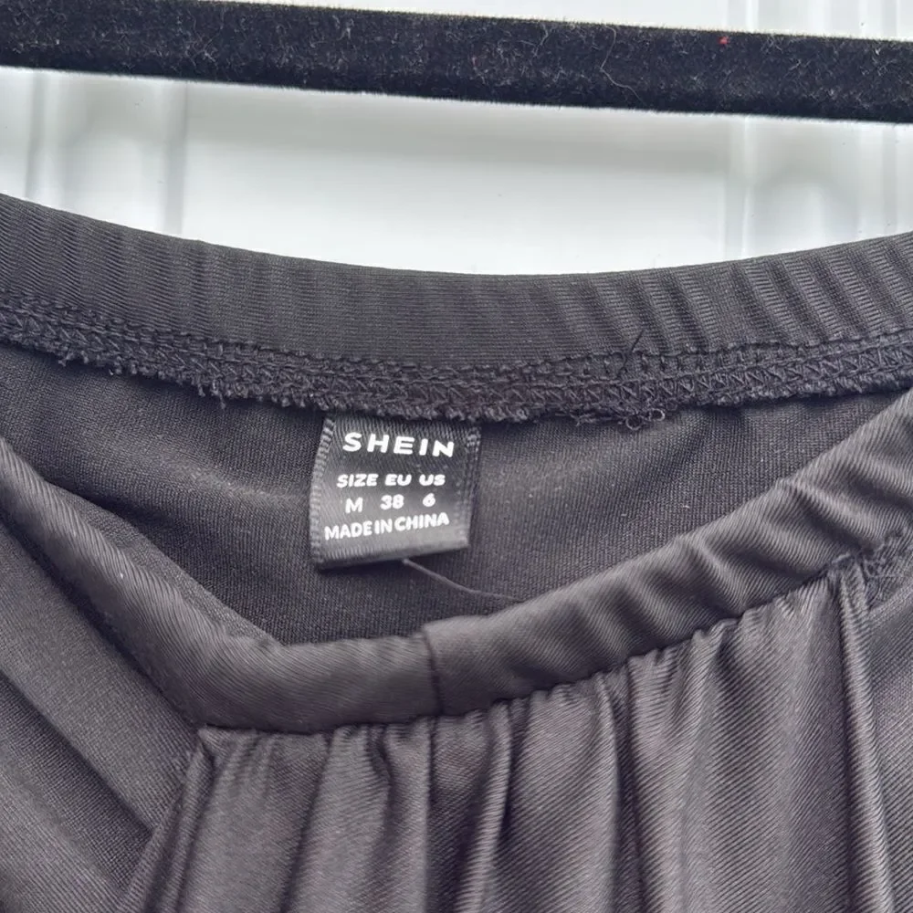 Black NEW Skirt - Size Medium - NWOT - Open Front Skirt Attached Under